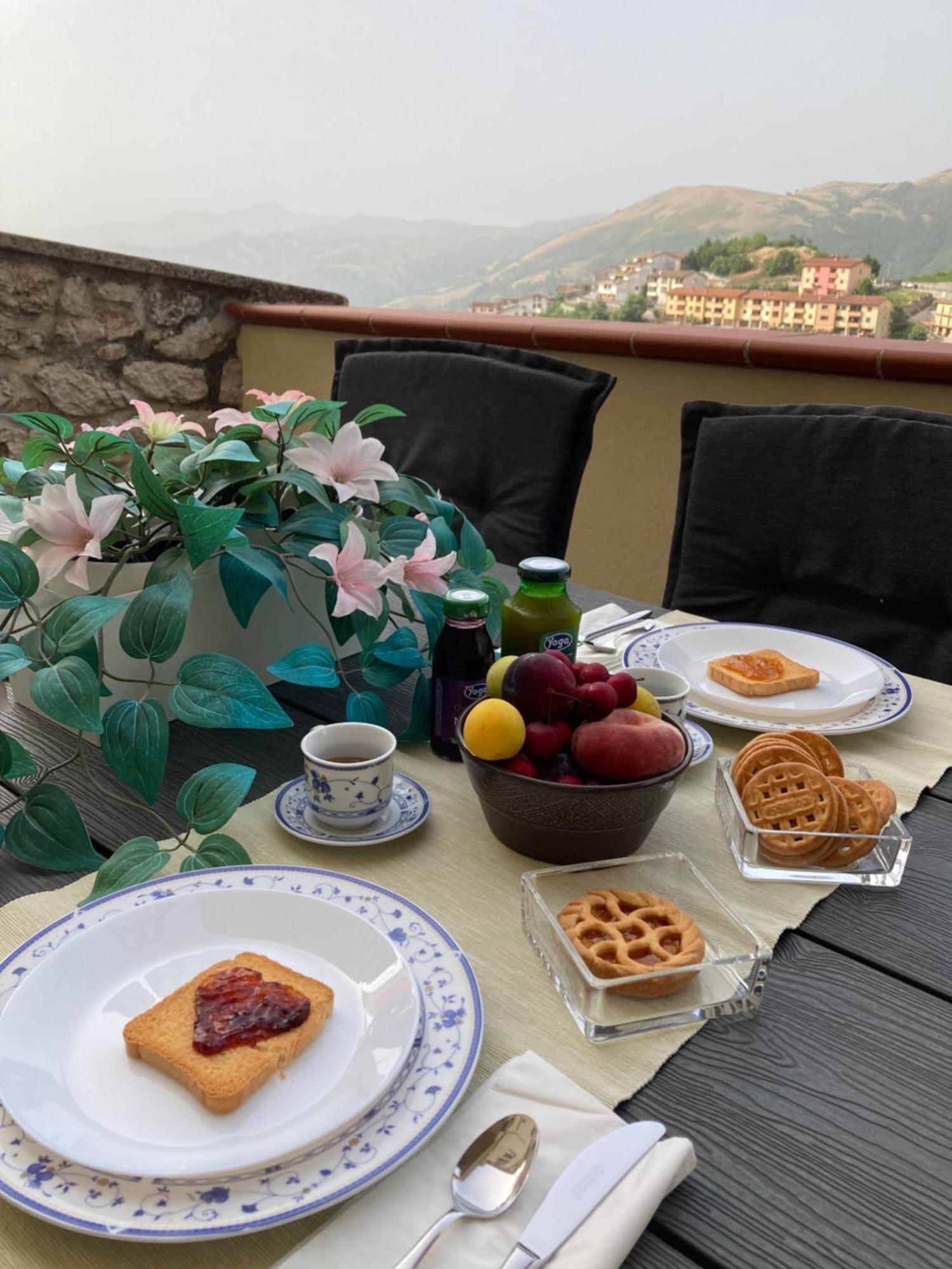 Nonna Felicia B&B Muro Lucano Buitenkant foto