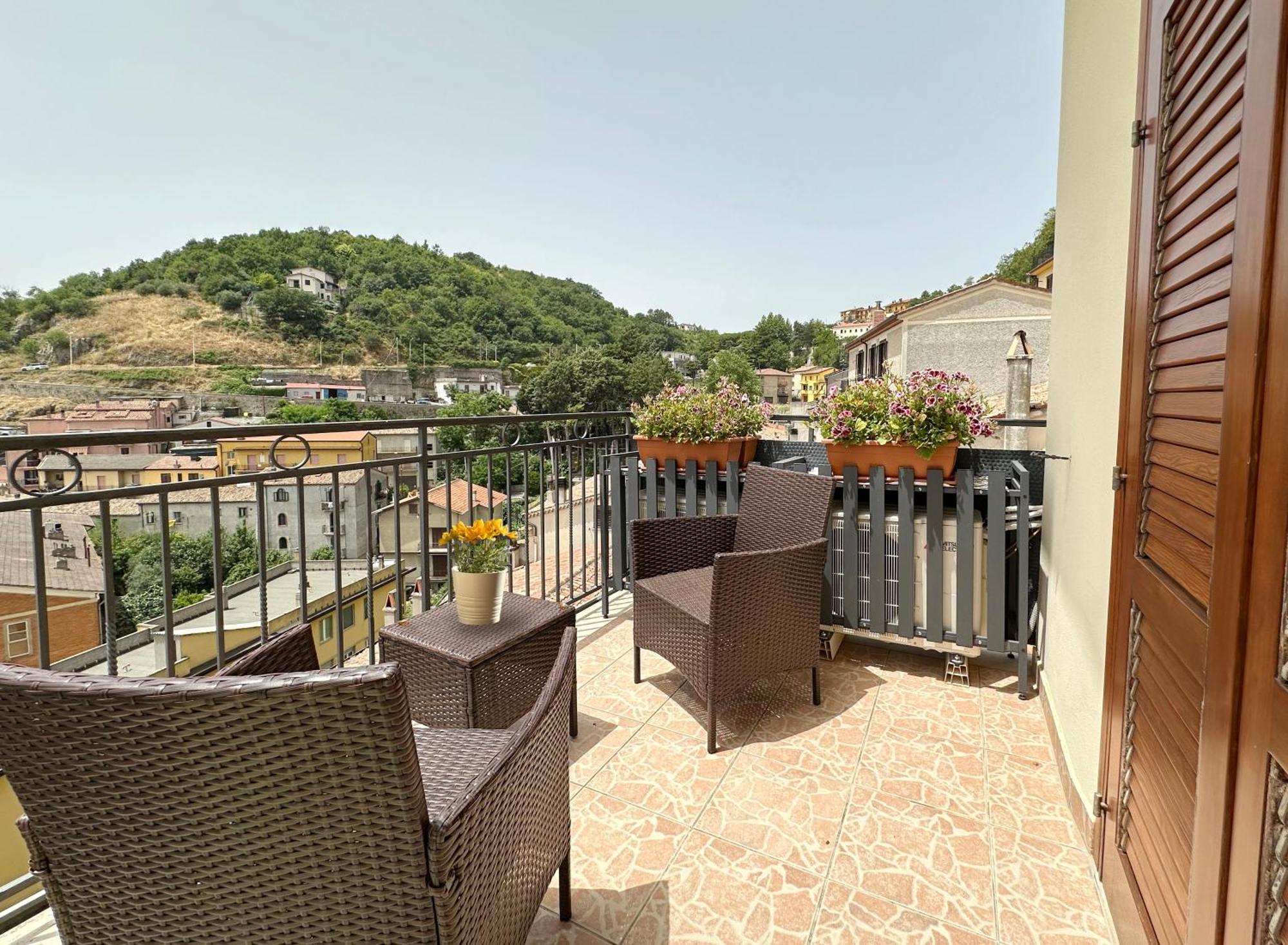 Nonna Felicia B&B Muro Lucano Buitenkant foto