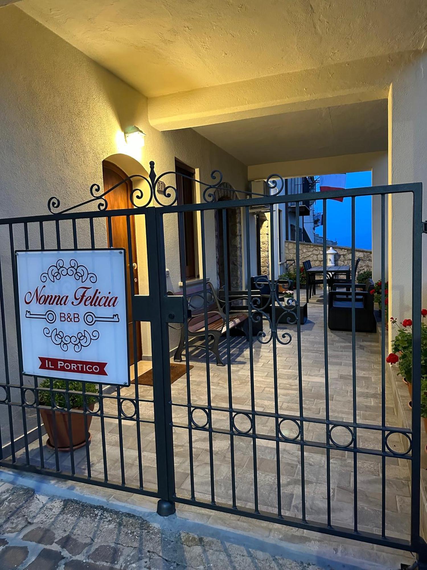 Nonna Felicia B&B Muro Lucano Buitenkant foto